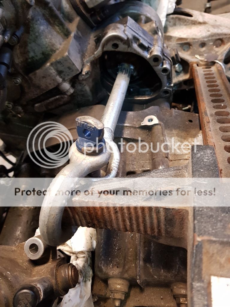 Water pump Seized in to the block 2.5 AXD 2006 VW T4 Forum VW T5 Forum